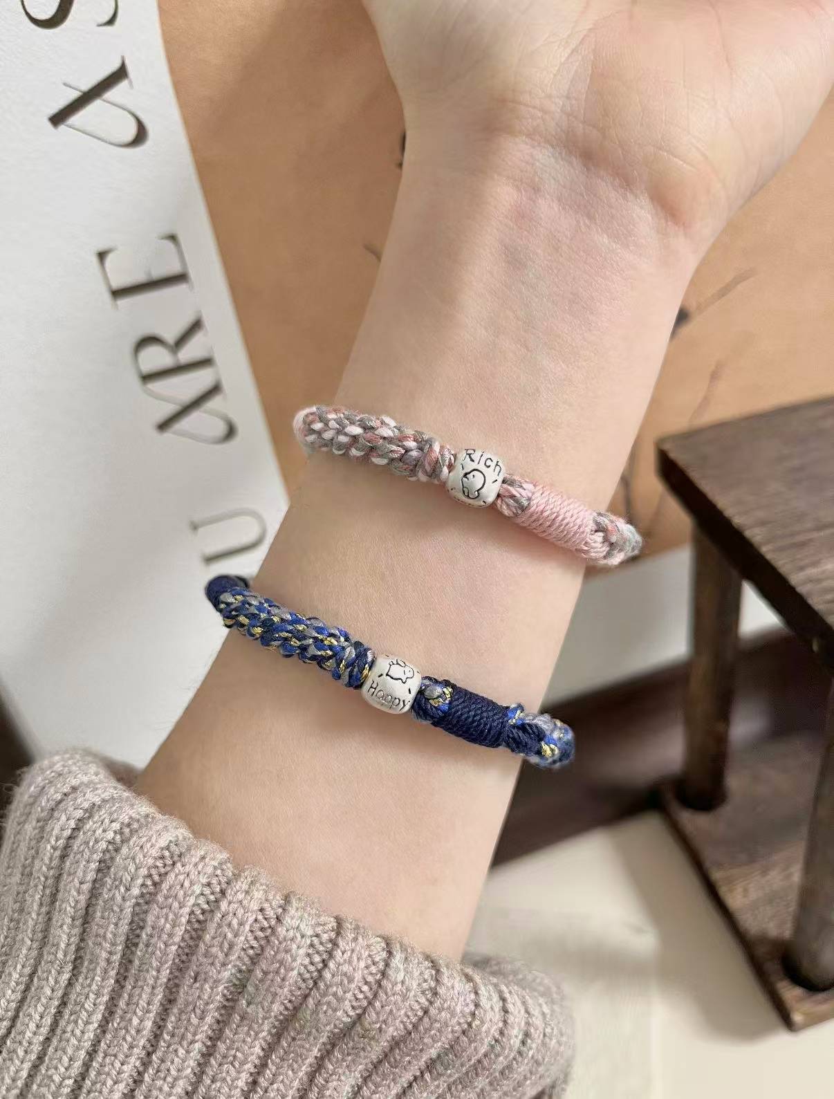 Couples' Bracelets-I'll just hold your hand like this and never let go