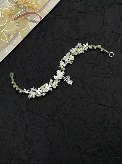 Blossoms Series-Down-to-earth and steady
